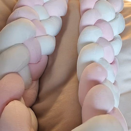 Apercu du Tour de Lit Tressé Rose Blanc CozyKnot™
