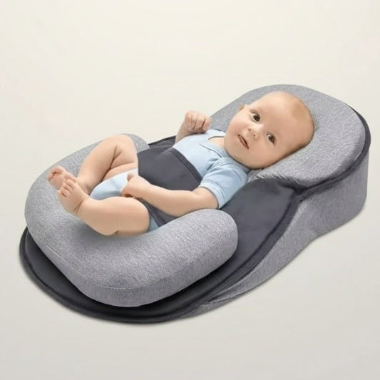 BEBE SUR NOTRE BEBE COCON DIGESTCOCOON AVEC ATTACHE