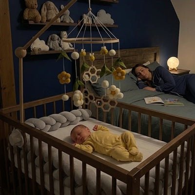 Cododo avec notre mobile pour bébé cadeau de naissance mixte