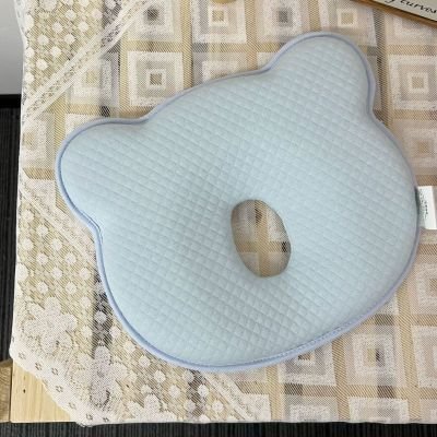 Coussin bébé anti-tête plate ergonomique et respirant bleu