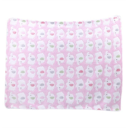 Couverture bébé Éléphanteau rose étalée