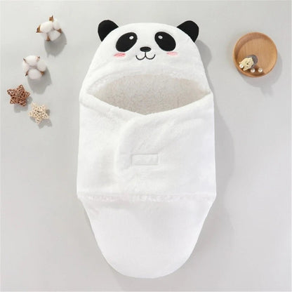NOTRE COUVERTURE D EMMAILLOTAGE ANIMALSNUGGLE™ PANDA BLANCHE FERMEE
