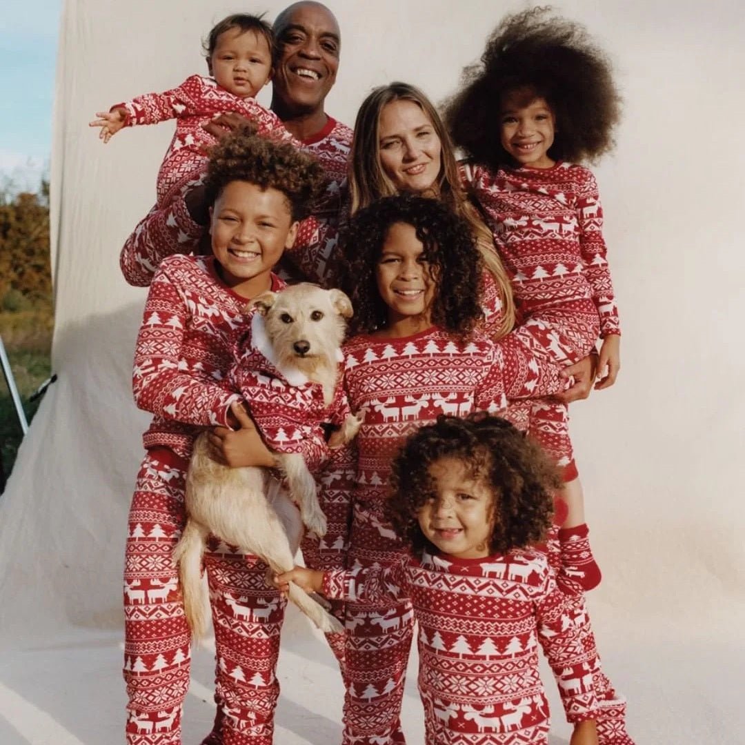 Portrait de famille avec notre Pyjama Noel Famille InstantMagik™