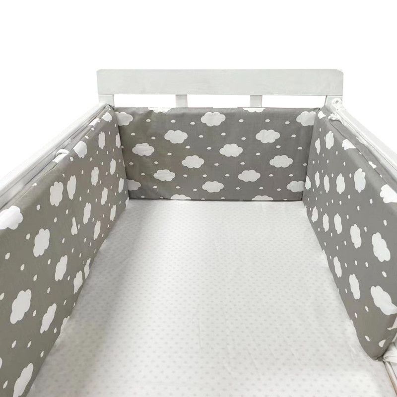 Tour de lit bébé Nuages gris