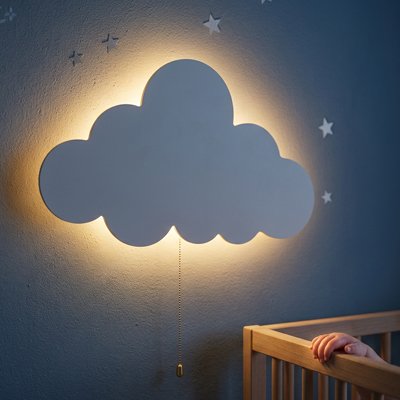 Veilleuse murale au chevet de bébé