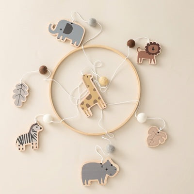 Zoom sur notre suspension lit bébé Animaux Safari